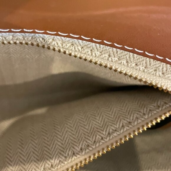 Tory Burch Miller Port Clutch with Dust Bag - Picture 6 of 6